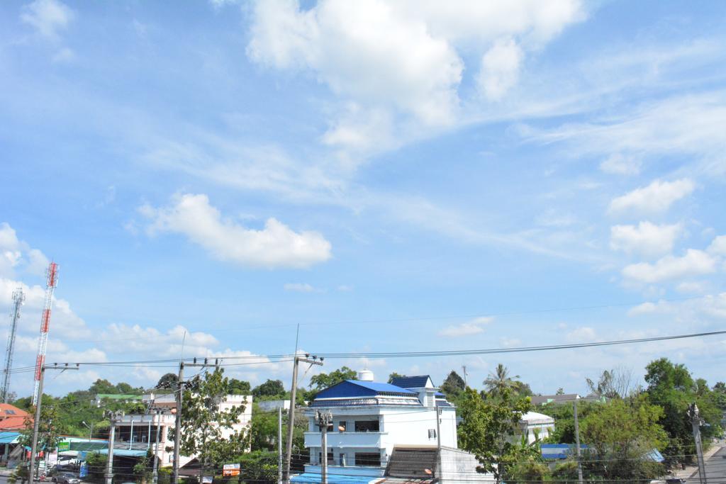 Krabi Inn & Omm Exterior foto